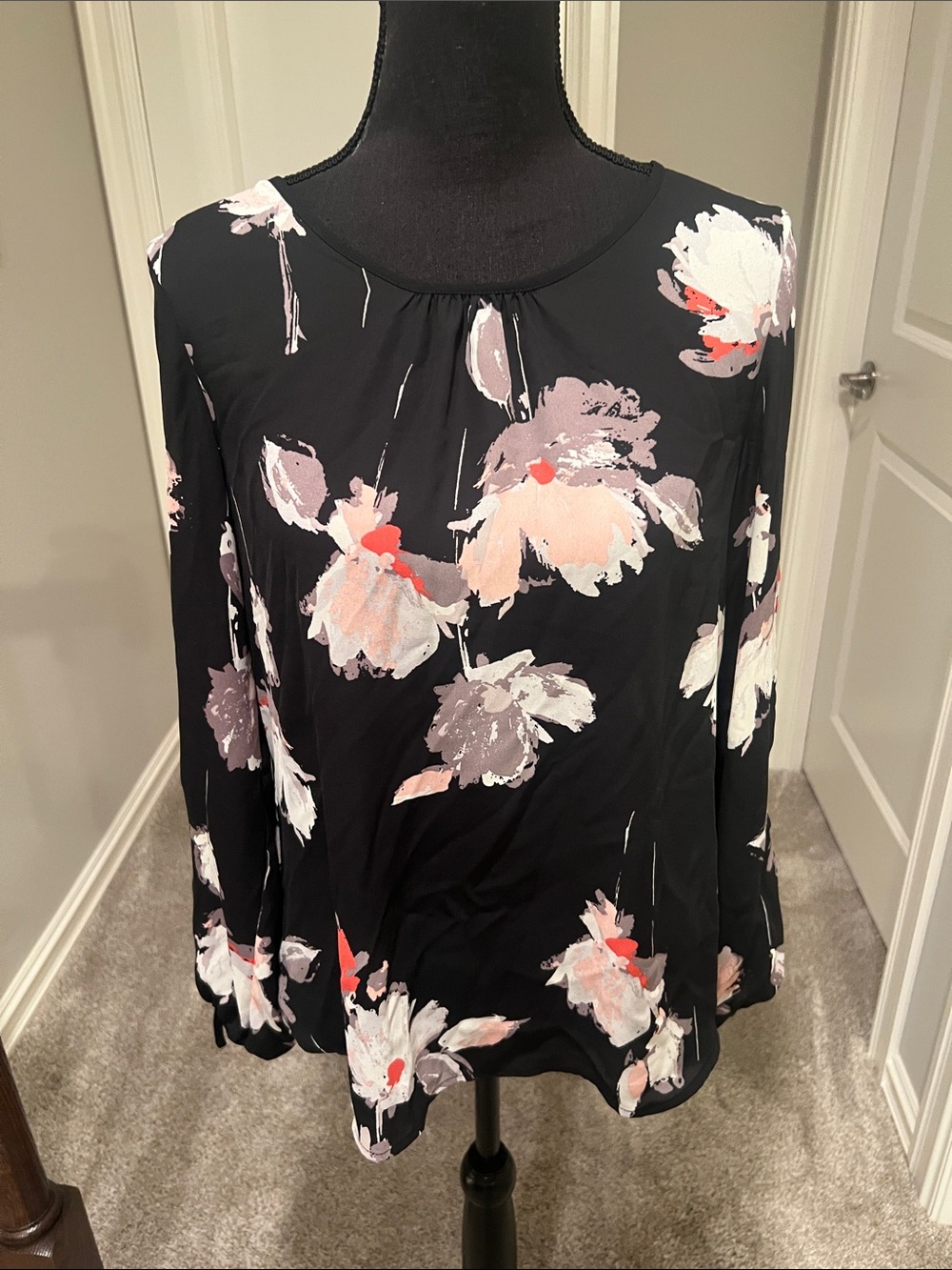 🎯 2/$5 Maurices Black Floral Long-Sleeve Blouse with Pink and Coral Accents